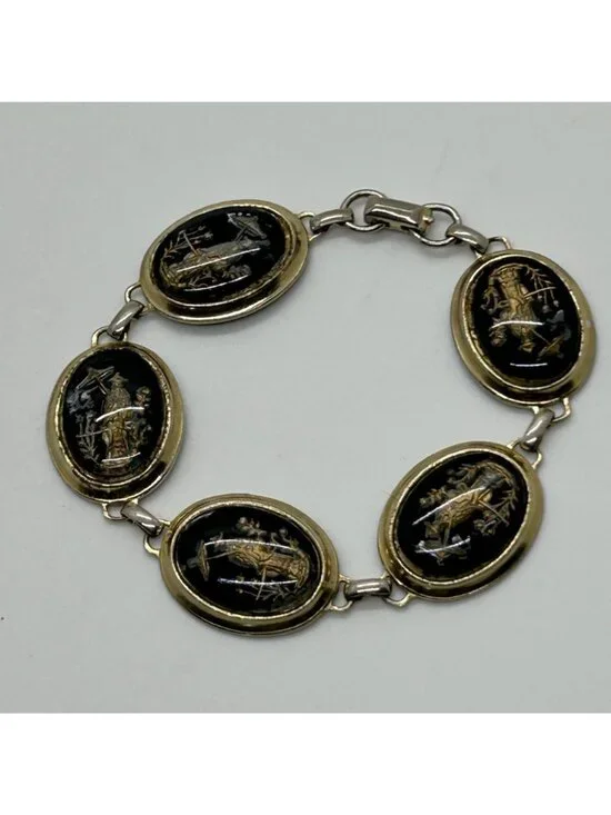 Vintage Reverse Carved Lucite Intaglio Bracelet Asian Geisha Design Gold Tone Pa - Picture 2 of 11
